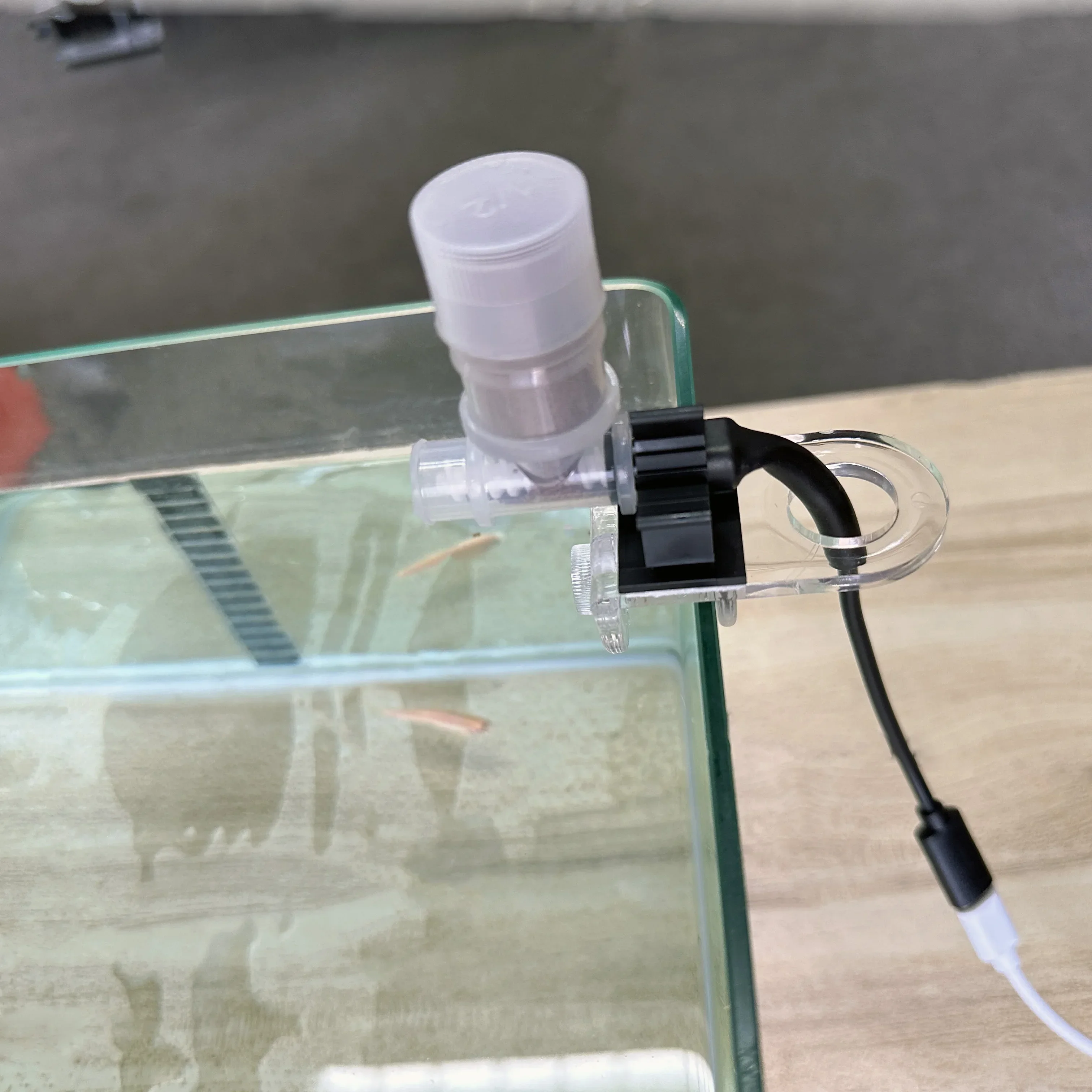 أفضل وحدة تغذية أوتوماتيكية لل - مراجعة Aquarium Fertilizer وسعره